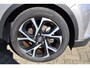 Toyota C-HR / C-HR+ 1.8 Hybrid Dynamic ,Led ,Navi PDC ,Getinte ramen, Stuur verwarming , Multi funct. stuur, Camera systeem, Climatronic,