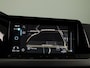 Volkswagen Golf 1.0 eTSI Life Business 110PK | Stuurwielverwarming | IQ light | Parkeersensoren |