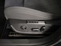 Volkswagen Golf 1.0 eTSI Life Business 110PK | Stuurwielverwarming | IQ light | Parkeersensoren |