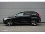 Volvo XC60 2.0 T5 AWD R-Design | LED | Stoelverw voor en achter | ACC | HUD | Camera | Harman Kardon | Voorklimatisering | Sport-chassis