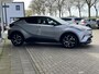 Toyota C-HR / C-HR+ 1.8 Hybrid Bi-Tone Plus | Trekhaak | Leer | Stoel- stuurverwarming | LED | PDC V+A | ACC