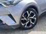 Toyota C-HR / C-HR+ 1.8 Hybrid Bi-Tone Plus | Trekhaak | Leer | Stoel- stuurverwarming | LED | PDC V+A | ACC
