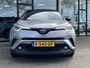 Toyota C-HR / C-HR+ 1.8 Hybrid Bi-Tone Plus | Trekhaak | Leer | Stoel- stuurverwarming | LED | PDC V+A | ACC