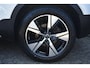 Volvo XC40 T4 Recharge R-Design | Verwarmbare voorstoelen en stuurwiel | Adaptieve cruise control | Achteruitrijcamera | Keyless | Elektrische voorstoelen | Elektrische achterklep |