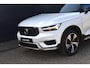 Volvo XC40 T4 Recharge R-Design | Verwarmbare voorstoelen en stuurwiel | Adaptieve cruise control | Achteruitrijcamera | Keyless | Elektrische voorstoelen | Elektrische achterklep |