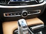 Volvo V60 T8 Twin Engine AWD Inscription PHEV 390pk | Panodak | Lederen Sportstoelen & Stuur Verwarmd | Apple Carplay | Navigatie | Cruise Control | Virtual | Achterbank Verwarmd | 18"L.M | Plug In Hybrid |