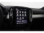 Volvo XC40 B3 Ultra Black Edition | Panoramadak | ACC | Trekhaak | 360° Camera | Stoel+Stuurverwarming