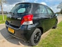Toyota Yaris 1.0 VVTi Acces top kwaliteit en pas 32.874km gereden!!