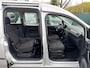 Volkswagen Caddy 1.4 TSI 125pk - Rolstoelauto L1 - Automaat - Bodemverlaging + Lier - Alle opties - NAP - Rolstoelvervoer