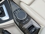 BMW 2-Serie Cabrio 220i High Executive / AUTOMAAT / NAVI / HARMAN KARDON / LEER / LUXURY / 1E EIGENAAR