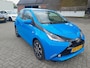 Toyota Aygo 1.0 VVT-i x-play super nette in Nederland nieuw geleverde Aygo op all-seasonsbanden!
