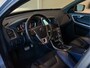 Volvo XC60 2.0 T6 Nordic+ NIEUWSTAAT I Trekhaak 2000KG  I Pano I 20" I Leer I R-Design I Camera I NL-auto I PDC I