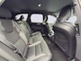 Volvo XC60 2.0 B4 Plus Dark /Apple Carplay/Sportstoelen met memory/ Full-LED/Dode hoek sensoren/Harman Kardon Audio/Stoelverwarming V+A/Semi-elektrische trekhaak/Keyless/Camera met PDC voor+achter/