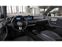 Mercedes-Benz A-klasse 250e Business Solution AMG | Panoramaschuifdak | AMG Line Plus pakket | 19”AMG-velgen | Head-up display | Dodehoekassistent |
