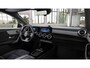 Mercedes-Benz A-klasse 250e Business Solution AMG | Panoramaschuifdak | AMG Line Plus pakket | 19”AMG-velgen | Head-up display | Dodehoekassistent |