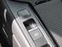 Volkswagen Passat Variant 1.5 eHybrid R-Line Edition | Panoramadak | Black-Style | Head-Up Display | Trekhaak | Sfeerverlichting | NL-Auto |