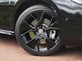 Volkswagen Passat Variant 1.5 eHybrid R-Line Edition | Panoramadak | Black-Style | Head-Up Display | Trekhaak | Sfeerverlichting | NL-Auto |