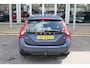 Volvo V60 T3 150PK Automaat Kinetic | ORG. NL | Cruise Control | Trekhaak | Parkeersensoren achter | Climate Control | Navigatie |