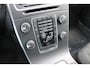 Volvo V60 T3 150PK Automaat Kinetic | ORG. NL | Cruise Control | Trekhaak | Parkeersensoren achter | Climate Control | Navigatie |