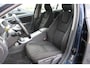 Volvo V60 T3 150PK Automaat Kinetic | ORG. NL | Cruise Control | Trekhaak | Parkeersensoren achter | Climate Control | Navigatie |