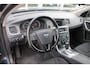 Volvo V60 T3 150PK Automaat Kinetic | ORG. NL | Cruise Control | Trekhaak | Parkeersensoren achter | Climate Control | Navigatie |