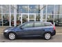 Volvo V60 T3 150PK Automaat Kinetic | ORG. NL | Cruise Control | Trekhaak | Parkeersensoren achter | Climate Control | Navigatie |