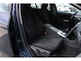 Volvo V60 T3 150PK Automaat Kinetic | ORG. NL | Cruise Control | Trekhaak | Parkeersensoren achter | Climate Control | Navigatie |