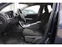 Volvo V60 T3 150PK Automaat Kinetic | ORG. NL | Cruise Control | Trekhaak | Parkeersensoren achter | Climate Control | Navigatie |