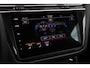 Volkswagen Tiguan Allspace 1.5 TSI R-Line Business+ Black Style | Panoramadak | Trekhaak | DCC | IQ Light | Head-up display | Dodehoek detectie | 360 camera | 20 inch | Harman Kardon | Stoel-/stuurverwarming | Keyless