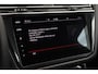 Volkswagen Tiguan Allspace 1.5 TSI R-Line Business+ Black Style | Panoramadak | Trekhaak | DCC | IQ Light | Head-up display | Dodehoek detectie | 360 camera | 20 inch | Harman Kardon | Stoel-/stuurverwarming | Keyless