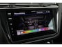 Volkswagen Tiguan Allspace 1.5 TSI R-Line Business+ Black Style | Panoramadak | Trekhaak | DCC | IQ Light | Head-up display | Dodehoek detectie | 360 camera | 20 inch | Harman Kardon | Stoel-/stuurverwarming | Keyless