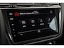 Volkswagen Tiguan Allspace 1.5 TSI R-Line Business+ Black Style | Panoramadak | Trekhaak | DCC | IQ Light | Head-up display | Dodehoek detectie | 360 camera | 20 inch | Harman Kardon | Stoel-/stuurverwarming | Keyless