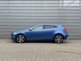 Volvo V40 T3 152PK Polar+ Sport | HK Audio | Camera | Glazen Dak | Keyless Entry | Dealer Onderhouden!