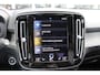 Volvo XC40 T4 211PK Automaat Recharge Inscription | Adapt. Cruise | El. Trekhaak | PDC + Camera | Keyless | DAB | Extra getint glas |