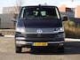 Volkswagen Transporter 2.0 TDI 150PK L2H1 DC DSG Bulli | Navigatie | Airco | Adaptive Cruise | Led | Leer | Stoelverwarming | Achteruitrijcamera | Dubbel Schuifdeur met sluithulp | App connect | Glaslook panelen |
