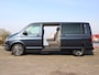 Volkswagen Transporter 2.0 TDI 150PK L2H1 DC DSG Bulli | Navigatie | Airco | Adaptive Cruise | Led | Leer | Stoelverwarming | Achteruitrijcamera | Dubbel Schuifdeur met sluithulp | App connect | Glaslook panelen |