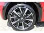 Peugeot 208 1.2 PureTech GT Pack | 17" lichtmetalen velgen "Jordaan" incl. plaatsbesparend reservewiel | Anti doorSlip Regeling | Autonomous Emergency Braking