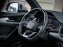 Audi Q5 55 TFSI e quattro Competition - S-Line l RS-Look l Pano l HUD l Luchtv. l Trekhaak