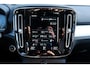 Volvo XC40 T4 Recharge AUT7 211PK R-Design Expression | Elektrisch verstelbare voorstoelen met geheugen | BLIS Dodehoekdetectie | Adaptieve Cruise Control | Zwart dak | Parkeersensoren voor & achter met camera | LED Mistlampen | 18" Lichtmetalen velgen