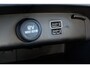 Volvo XC40 T4 Recharge AUT7 211PK R-Design Expression | Elektrisch verstelbare voorstoelen met geheugen | BLIS Dodehoekdetectie | Adaptieve Cruise Control | Zwart dak | Parkeersensoren voor & achter met camera | LED Mistlampen | 18" Lichtmetalen velgen