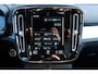 Volvo XC40 T4 Recharge AUT7 211PK R-Design Expression | Elektrisch verstelbare voorstoelen met geheugen | BLIS Dodehoekdetectie | Adaptieve Cruise Control | Zwart dak | Parkeersensoren voor & achter met camera | LED Mistlampen | 18" Lichtmetalen velgen