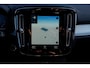 Volvo XC40 T4 Recharge AUT7 211PK R-Design Expression | Elektrisch verstelbare voorstoelen met geheugen | BLIS Dodehoekdetectie | Adaptieve Cruise Control | Zwart dak | Parkeersensoren voor & achter met camera | LED Mistlampen | 18" Lichtmetalen velgen