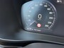 Volvo XC40 T4 Recharge AUT7 211PK R-Design Expression | Elektrisch verstelbare voorstoelen met geheugen | BLIS Dodehoekdetectie | Adaptieve Cruise Control | Zwart dak | Parkeersensoren voor & achter met camera | LED Mistlampen | 18" Lichtmetalen velgen
