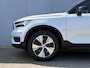 Volvo XC40 T4 Recharge AUT7 211PK R-Design Expression | Elektrisch verstelbare voorstoelen met geheugen | BLIS Dodehoekdetectie | Adaptieve Cruise Control | Zwart dak | Parkeersensoren voor & achter met camera | LED Mistlampen | 18" Lichtmetalen velgen