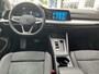 Volkswagen Golf Variant 1.0 eTSI Life Business / AUTOMAAT/ PARK. SENSOREN V+A/ CAMERA/ MEMORY SEATS/ KEYLESS/ APP-CONNECT/ DAB/ ADAPT. CRUISE/ STOEL-STUURVERWARM./ NAVI/ CLIMA/ 17" LMV
