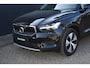 Volvo XC40 T2 Momentum | Automaat | Navigatie | Parkeercamera | Parkeersensoren voor en achter | Apple Carplay | Android Auto | Climate Control | Cruise Control