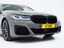 BMW 5-Serie Touring 530e M Sport Shadow Line | LaserLED | Trekhaak | Harman/Kardon | 360 | HUD | Sfeerlicht | Keyless | Carplay
