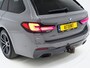 BMW 5-Serie Touring 530e M Sport Shadow Line | LaserLED | Trekhaak | Harman/Kardon | 360 | HUD | Sfeerlicht | Keyless | Carplay
