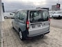 Volkswagen Caddy KOMBI Kombi 1.5 eHybrid EU6 85 kW (115 pk) 2755 mm 6 versnellingen DSG Financieren vanaf 489.- EU per maand* | 5 zitplaatsen | Trekhaak | App connect