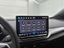 Volkswagen ID.4 Pro Limited Edition 77 kWh 286 PK | Trekhaak | Apple Carplay | Stoelverwarming | Android Auto | Keyless acces | Dodehoeksensoren | Camera | Ruiten getint | Navigatie | 19" Lichtmetalen velgen | Parkeersensoren | Adaptieve cruise control |